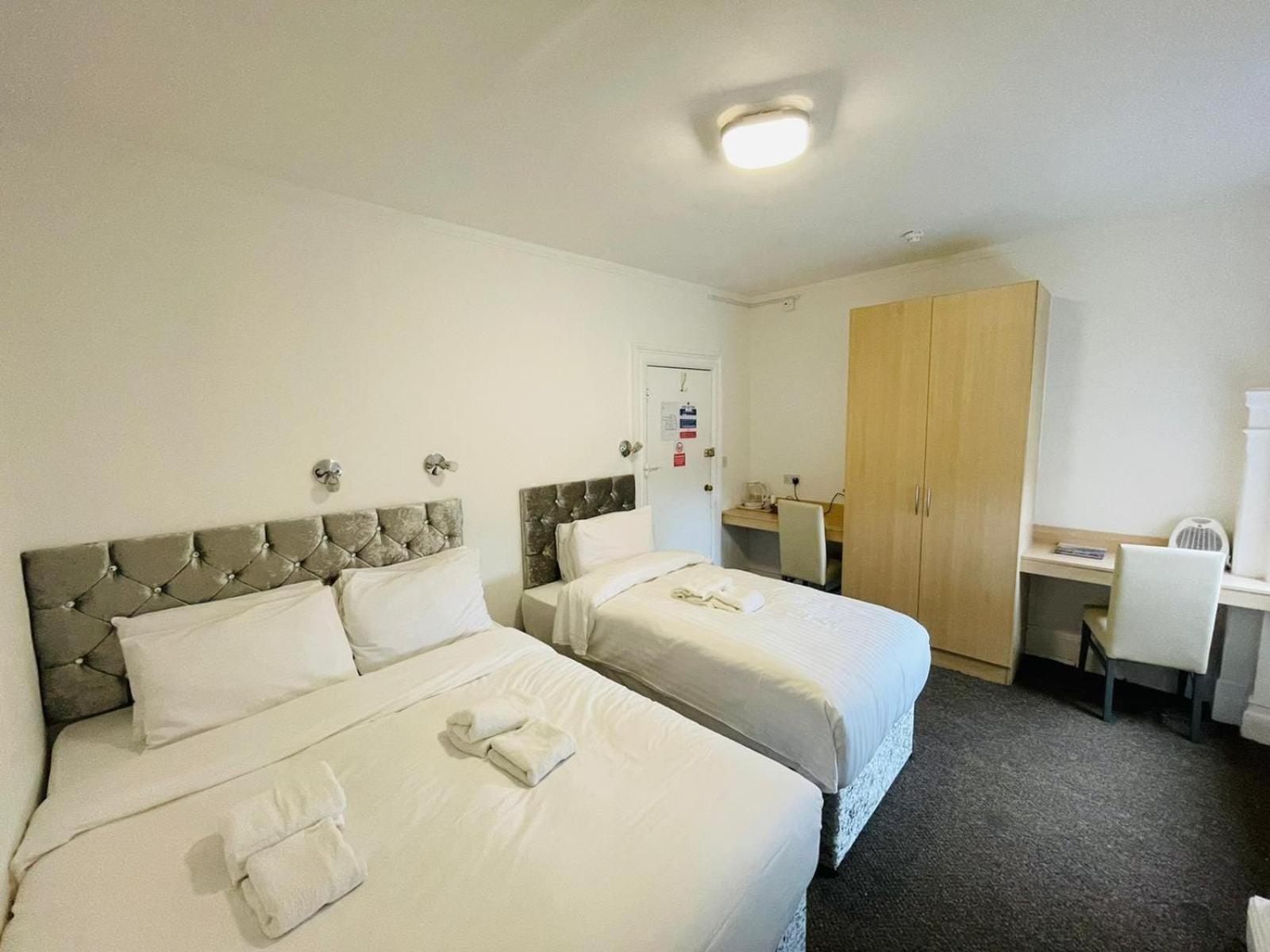 Star Hotel, South Leicester Eksteriør billede